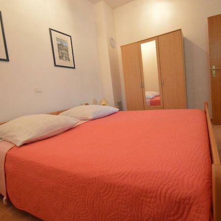 Apartment "Monte" Pula Exterior photo