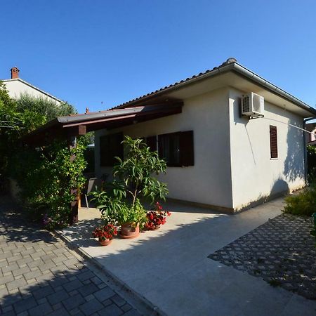 Apartment "Monte" Pula Exterior photo